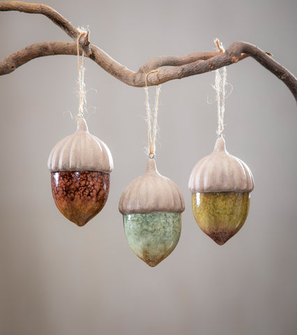 SET 3.75" CERAMIC HANGING DECOR SET; ACORN Evergreen Enterprises